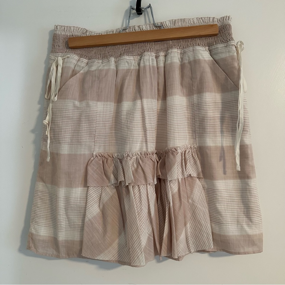 NWOT Banana Republic pull on skirt with pockets